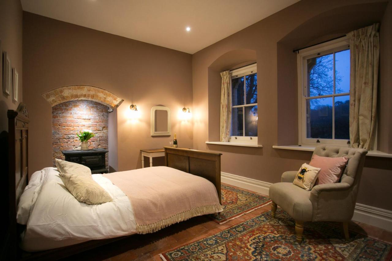 Wild Garlic Stays, Mumbles Newton  Extérieur photo